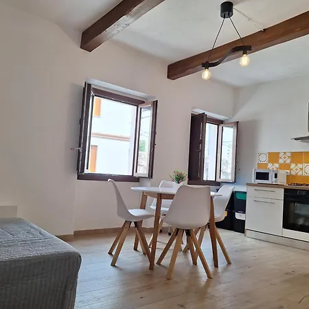 Dommu Amsicora Piano 1 Apartmán